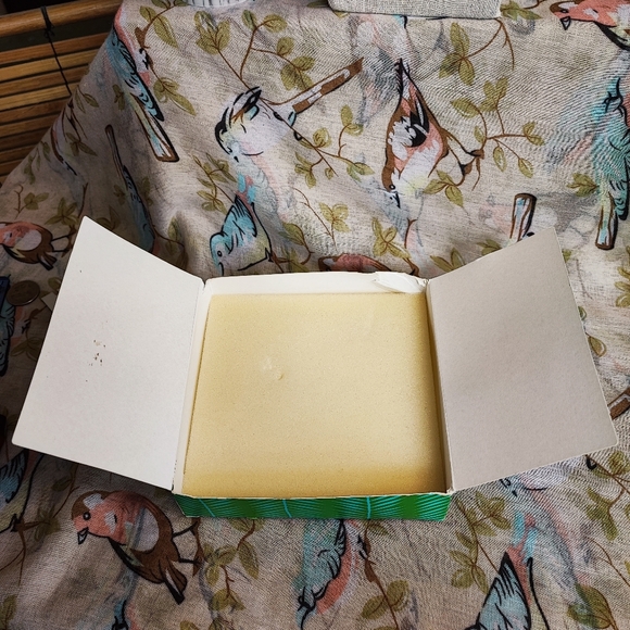 Stella • Dot Stella and Dot Signed Cascading Glass Pearl Necklace NIB - Picture 12 of 13